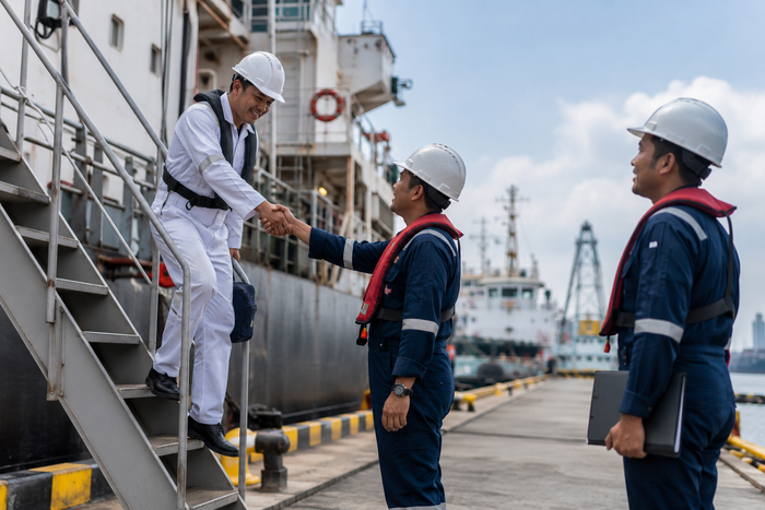 Crew Change Onsigner